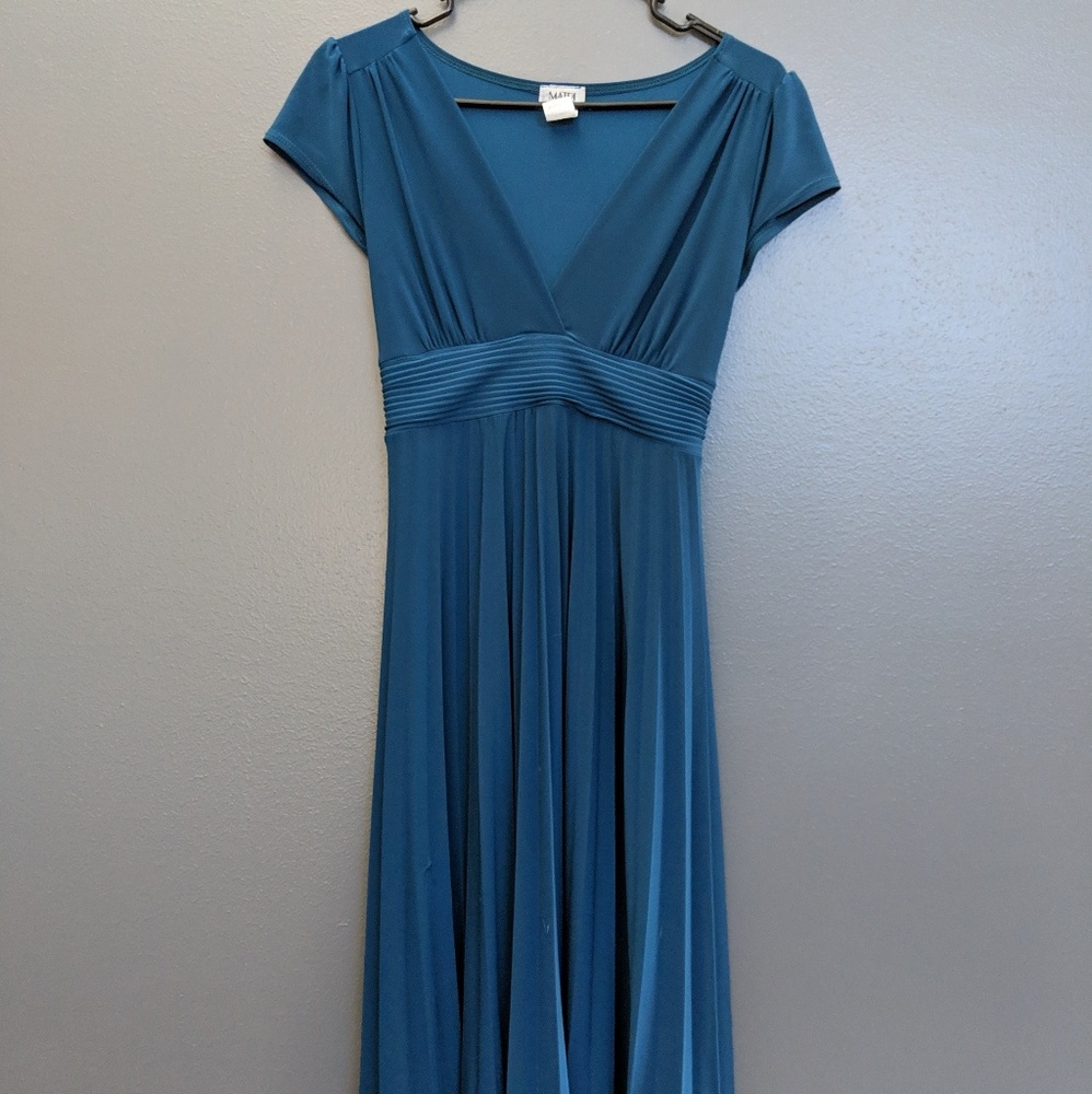 Matri size M dress